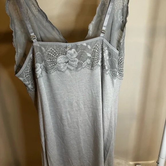 Natori Gray Lace Chemise no tag and never been used - Picture 7 of 7